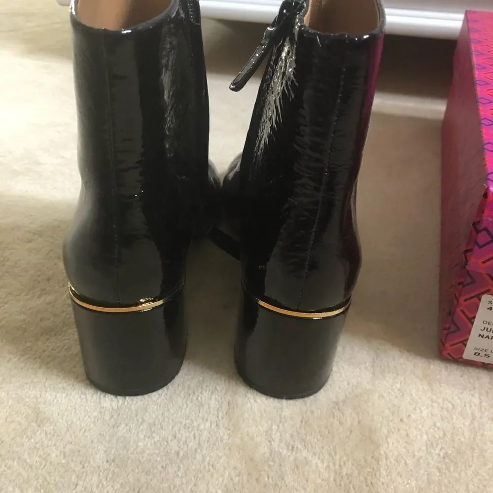 NIB Tory Burch Juliana Bootie Black Patent 8.5